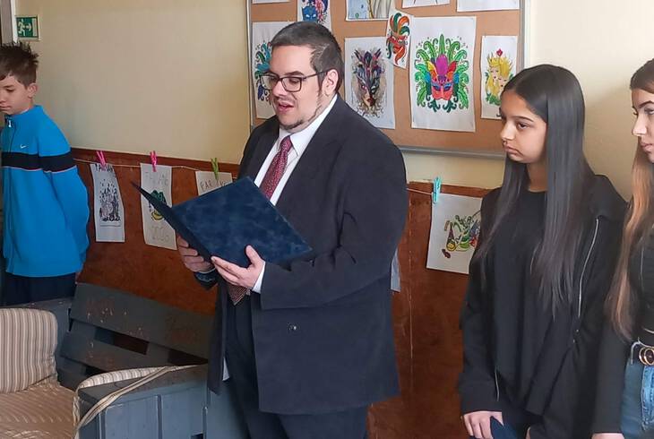 Megeml�kez�s a kommunista �s egy�b diktat�r�k �ldozatair�l