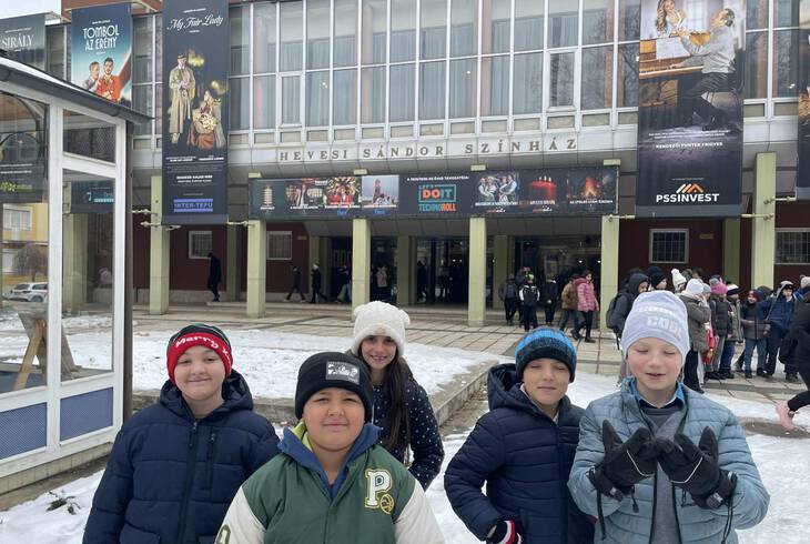 L�z�r Ervin Programon j�rt a 4. oszt�ly